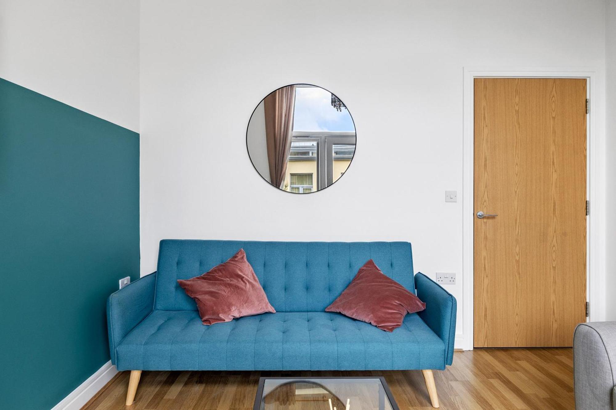 Spacious House By Quay - Sleeps 7 - Free Parking Plymouth Ngoại thất bức ảnh
